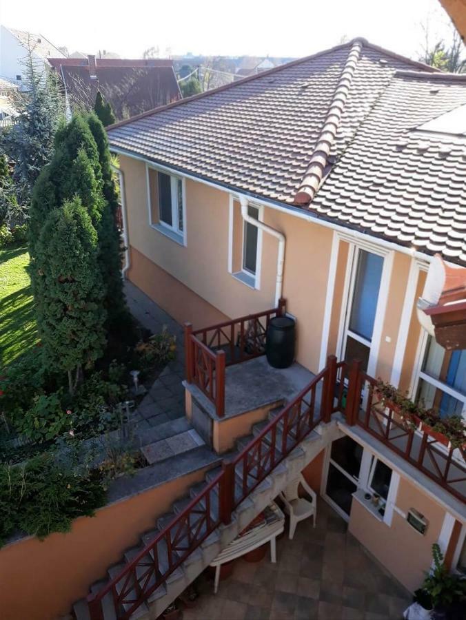 Kenezy Lux Apartman Vendeghaz Hajduszoboszlo Bagian luar foto
