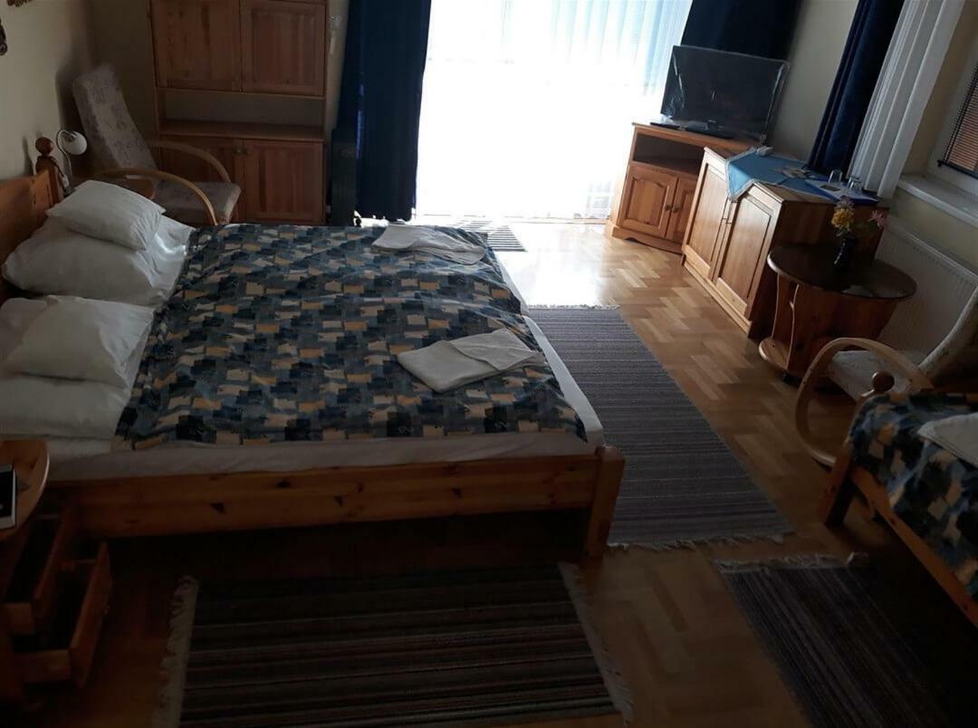 Kenezy Lux Apartman Vendeghaz Hajduszoboszlo Bagian luar foto